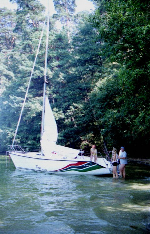 yacht_07-08.2002_004.jpg